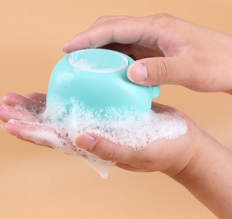Silicone Dog Bath Brush – Gentle Cleaning & Massage for Pets